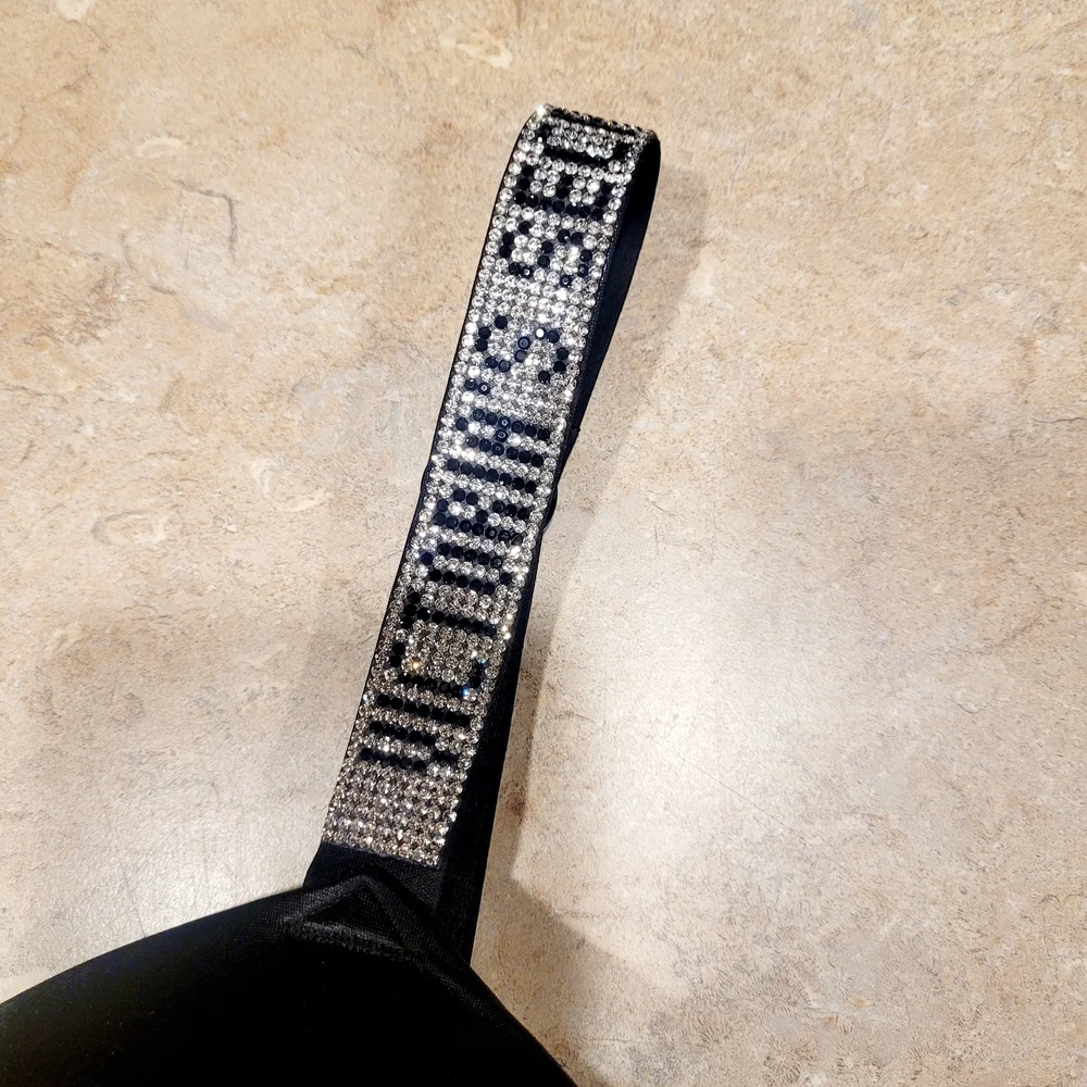 Elegant Black Bra with Silver Accents - Picture 2 of 4